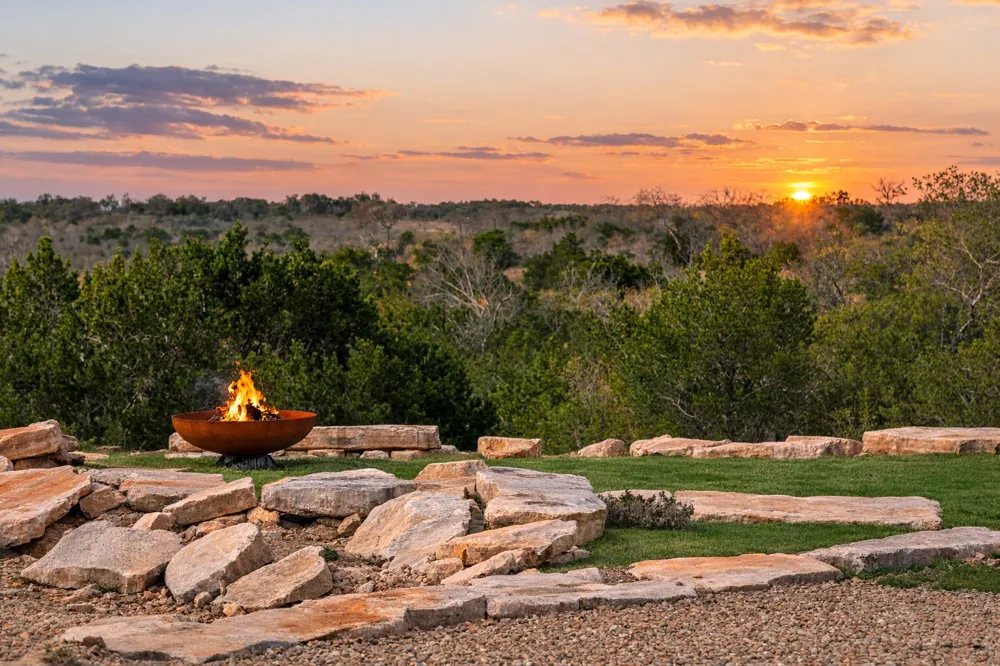 582 Delaware Creek Road Blanco, TX 78006