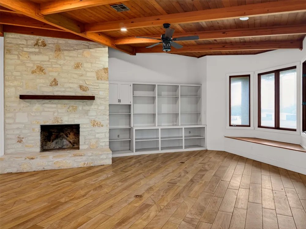 6106 SE FM Ranch Holland, TX 76534
