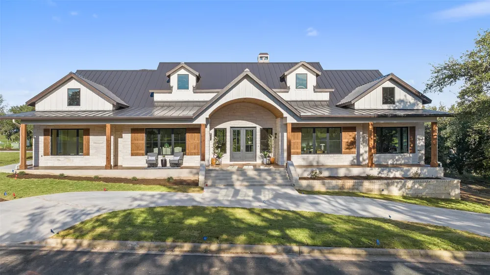 2401 Sailboat Pass Spicewood, TX 78669