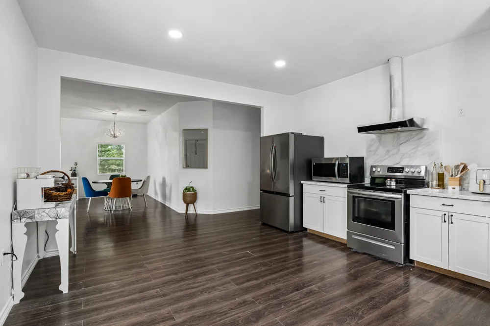 810 Lamar Street Luling, TX 78648