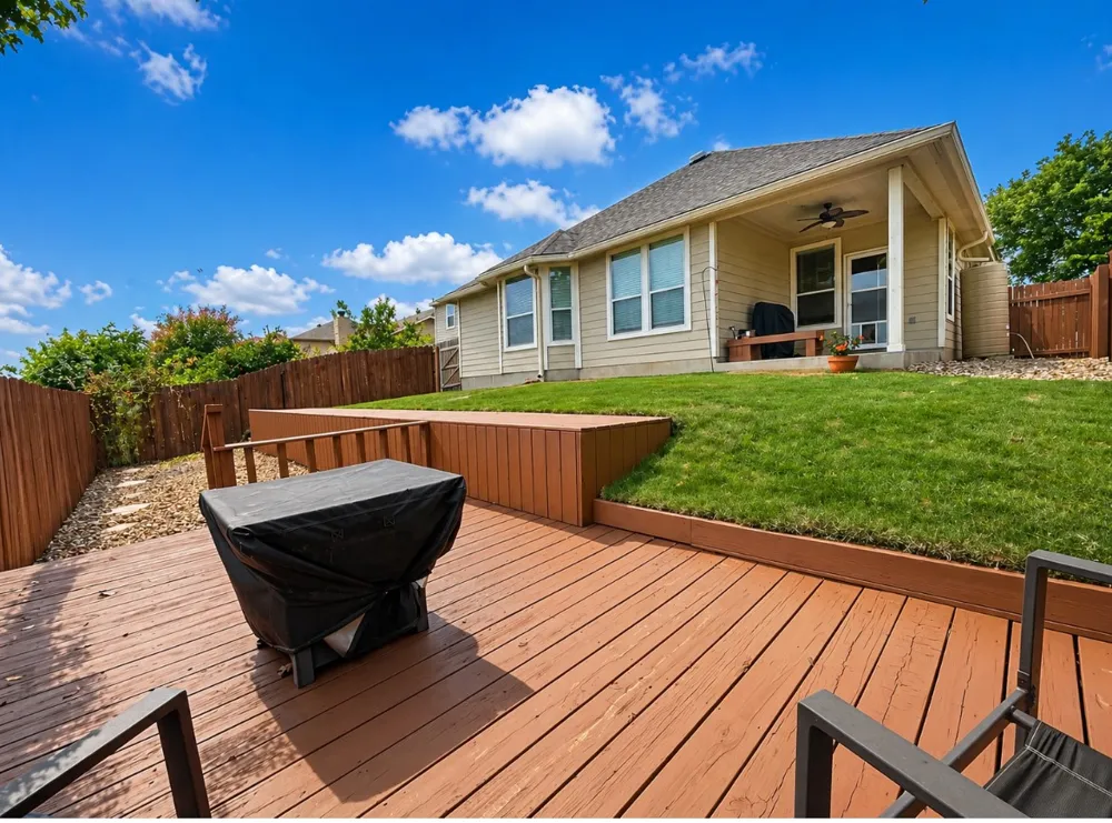 208 Birch Drive Kyle, TX 78640