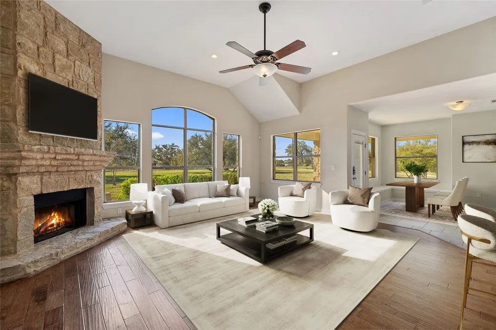 118 Landons Way Blanco, TX 78606