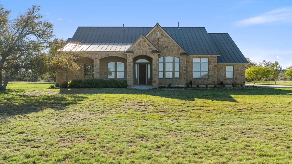 118 Landons Way Blanco, TX 78606