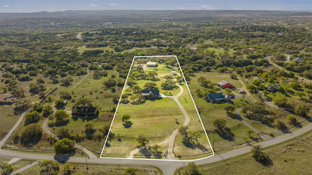 118 Landons Way Blanco, TX 78606