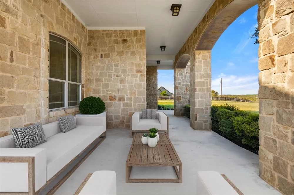 118 Landons Way Blanco, TX 78606