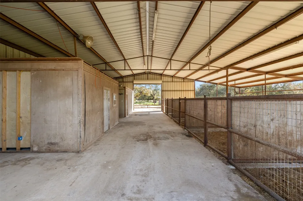 118 Landons Way Blanco, TX 78606