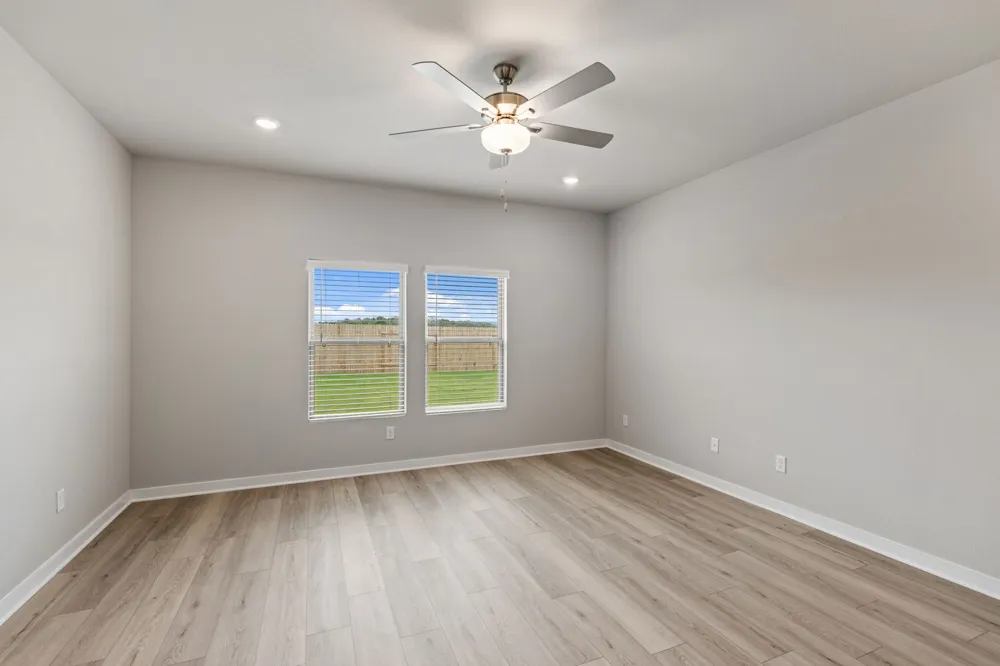 145 Ayres Horn Cedar Creek, TX 78612