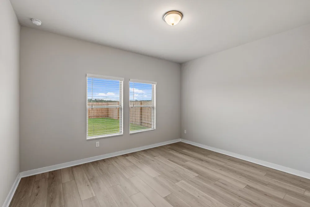 145 Ayres Horn Cedar Creek, TX 78612