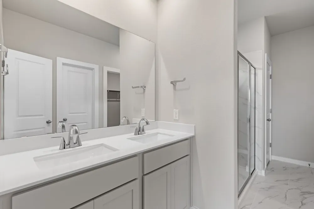 145 Ayres Horn Cedar Creek, TX 78612