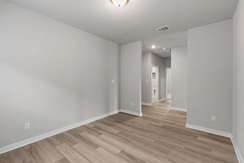 145 Ayres Horn Cedar Creek, TX 78612