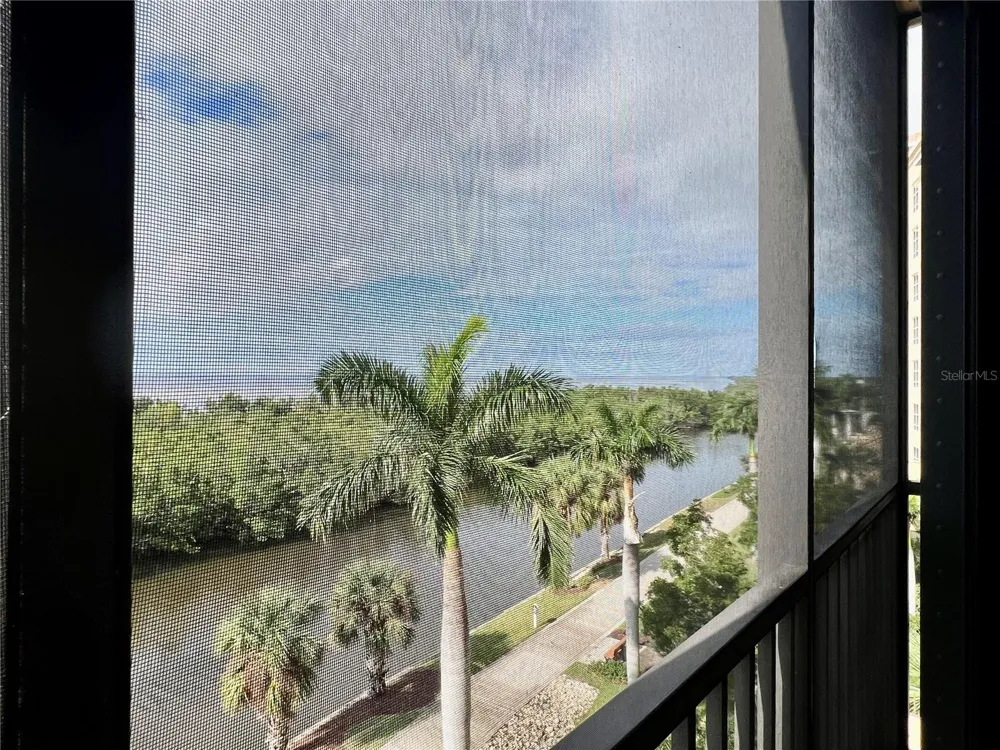3321 SUNSET KEY CIRCLE #308 Punta Gorda, FL 33955