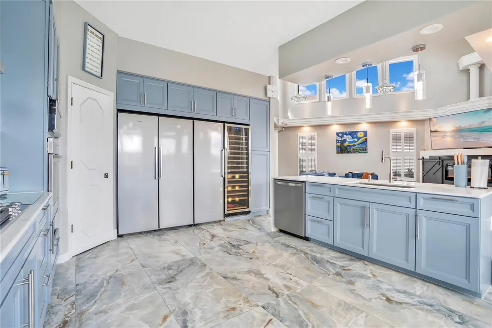934 SYMPHONY ISLES BOULEVARD Apollo Beach, FL 33572