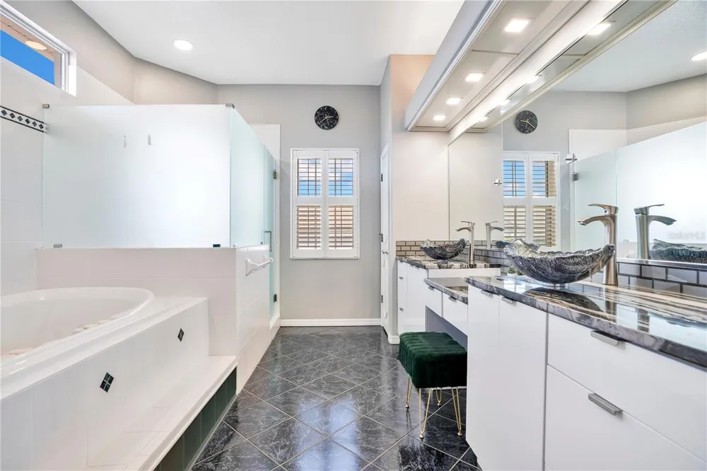 934 SYMPHONY ISLES BOULEVARD Apollo Beach, FL 33572