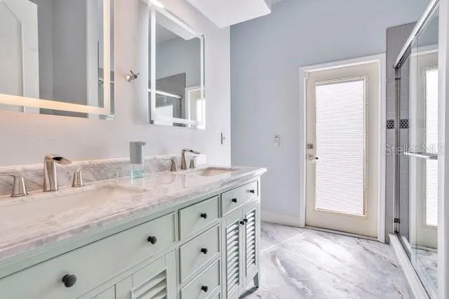 934 SYMPHONY ISLES BOULEVARD Apollo Beach, FL 33572
