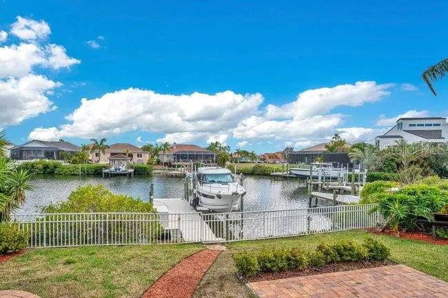 934 SYMPHONY ISLES BOULEVARD Apollo Beach, FL 33572