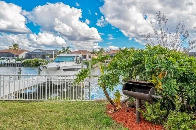 934 SYMPHONY ISLES BOULEVARD Apollo Beach, FL 33572