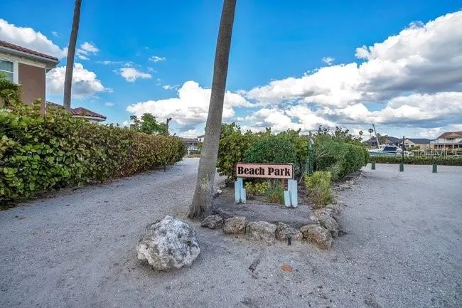 934 SYMPHONY ISLES BOULEVARD Apollo Beach, FL 33572