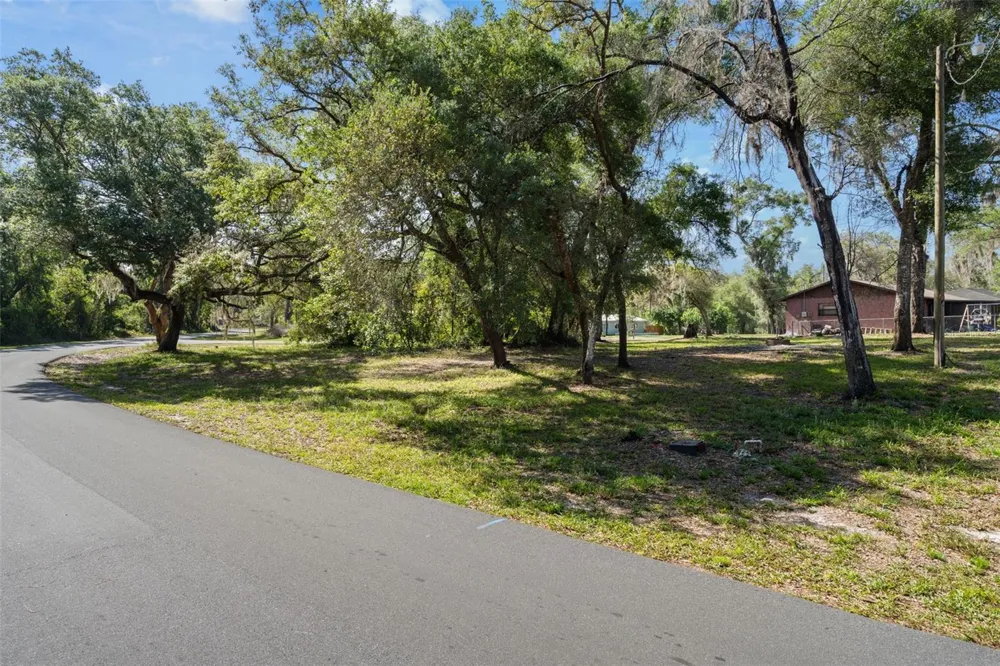 5043 CARDINAL DRIVE Dade City, FL 33523