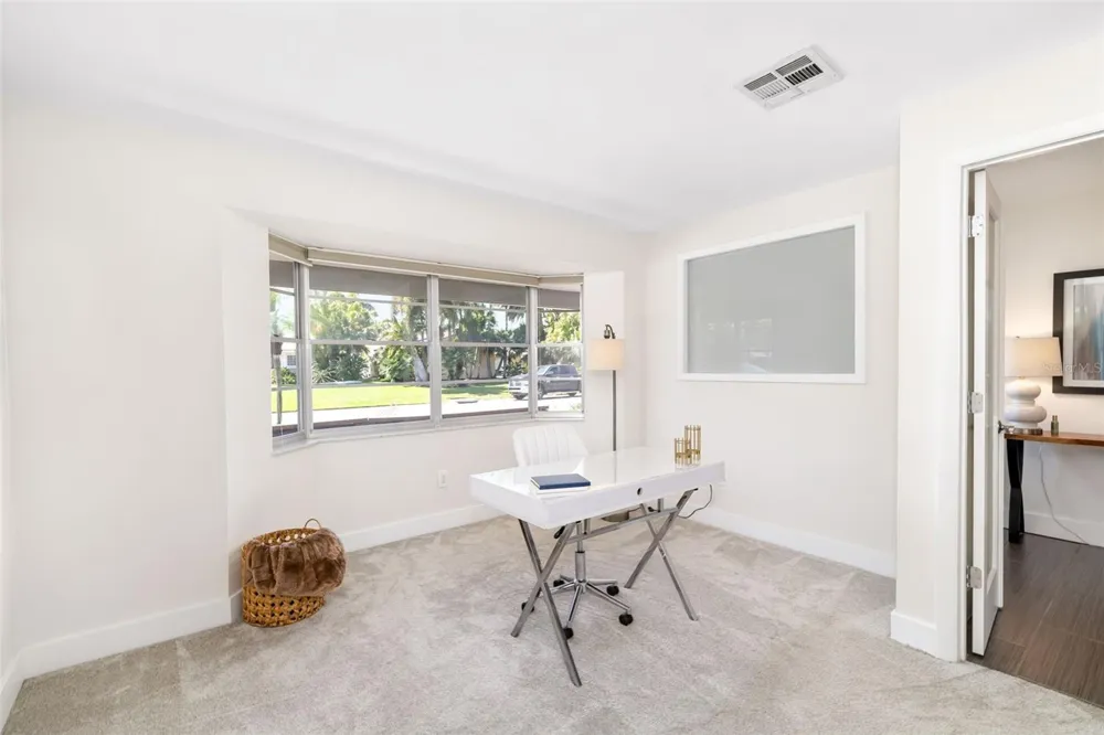 4462 39TH STREET S St Petersburg, FL 33711
