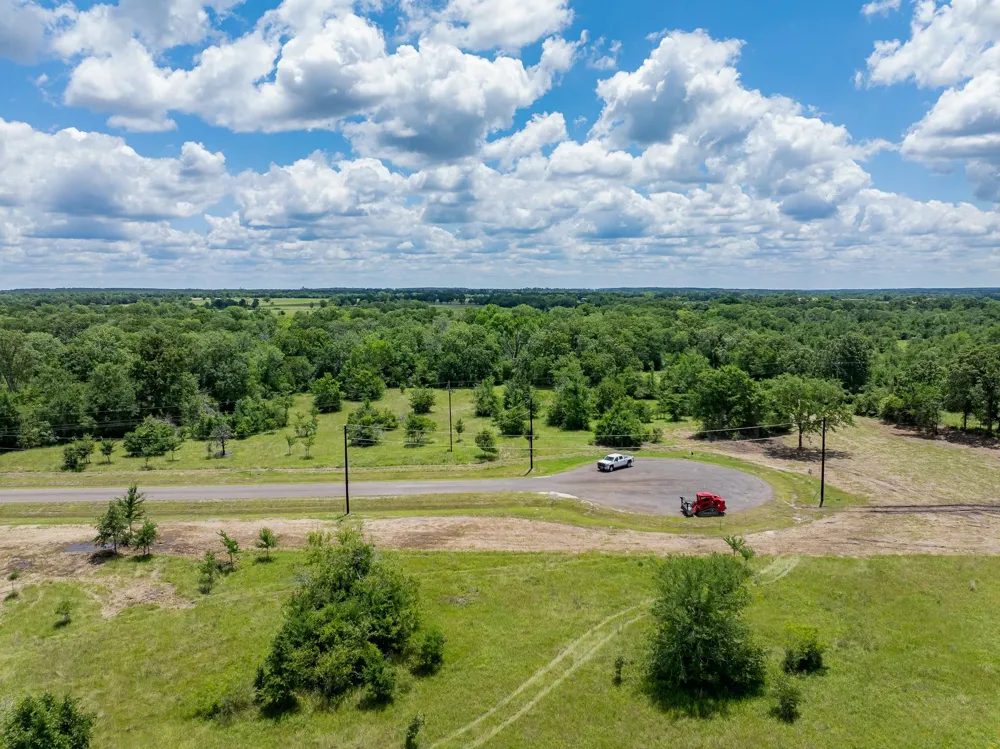 6534 Atakapan Trail Bedias, TX 77831