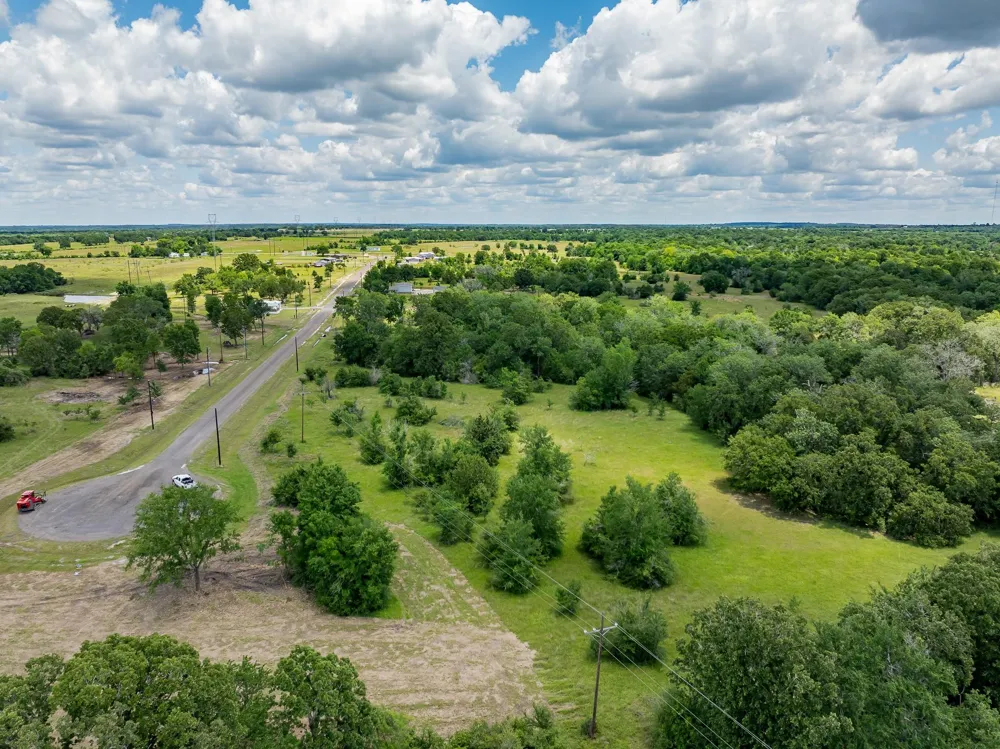 6558 Atakapan Trail Bedias, TX 77831