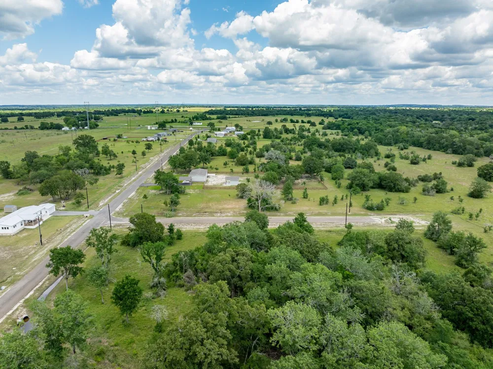 6774 Atakapan Trail Bedias, TX 77831