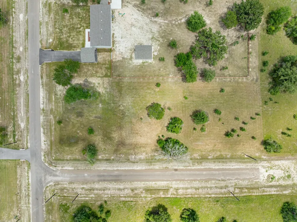6676 Atakapan Trail Bedias, TX 77831