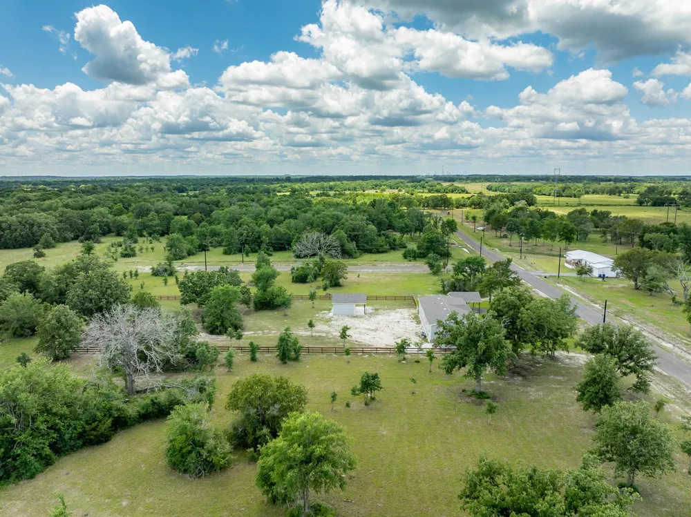 6676 Atakapan Trail Bedias, TX 77831