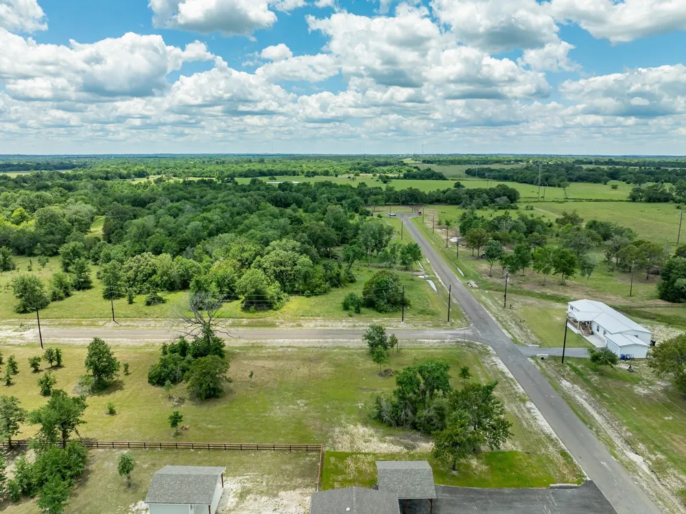 10649 Brushwood Cutoff Bedias, TX 77831