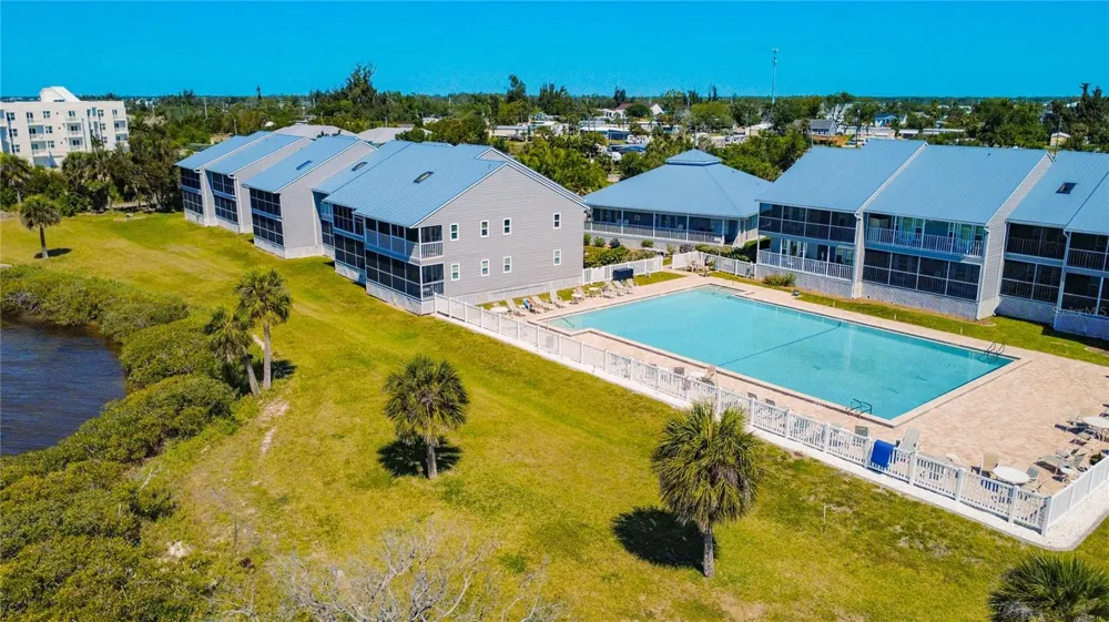 4410 WARREN AVENUE #101 Port Charlotte, FL 33953