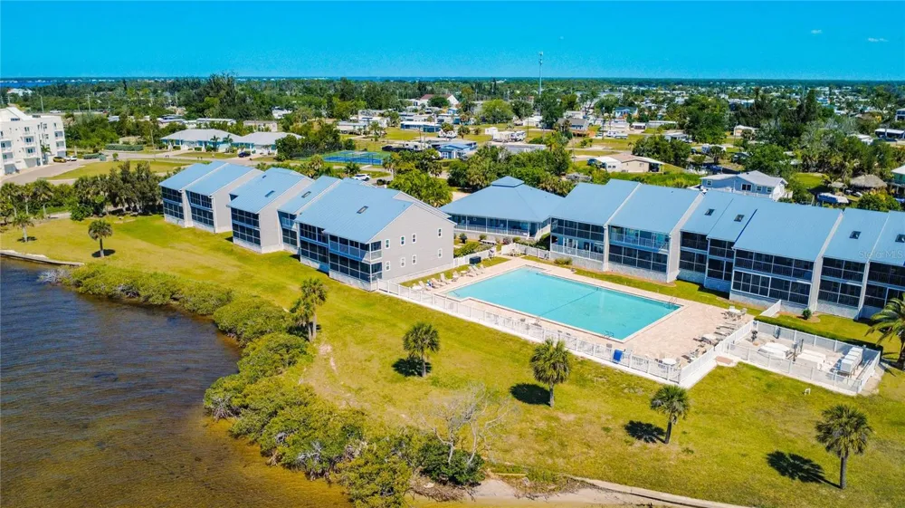 4410 WARREN AVENUE #101 Port Charlotte, FL 33953
