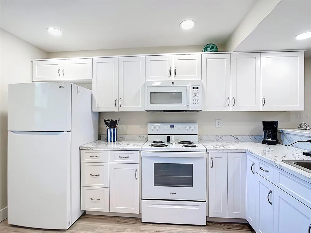 4410 WARREN AVENUE #101 Port Charlotte, FL 33953