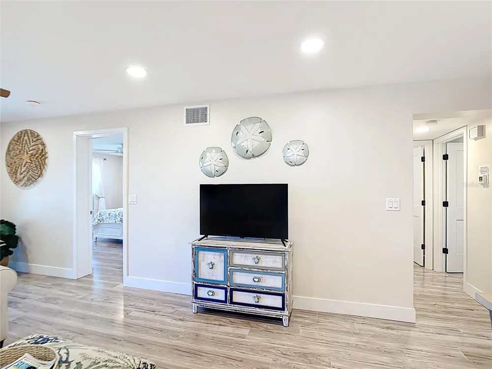 4410 WARREN AVENUE #101 Port Charlotte, FL 33953