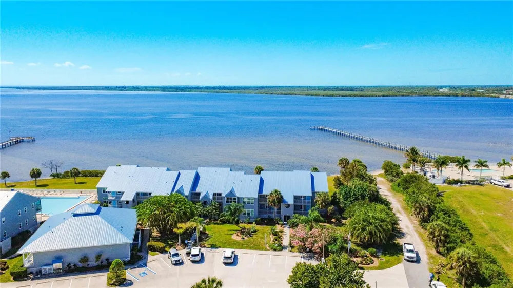 4410 WARREN AVENUE #101 Port Charlotte, FL 33953