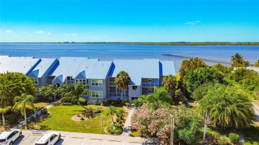 4410 WARREN AVENUE #101 Port Charlotte, FL 33953