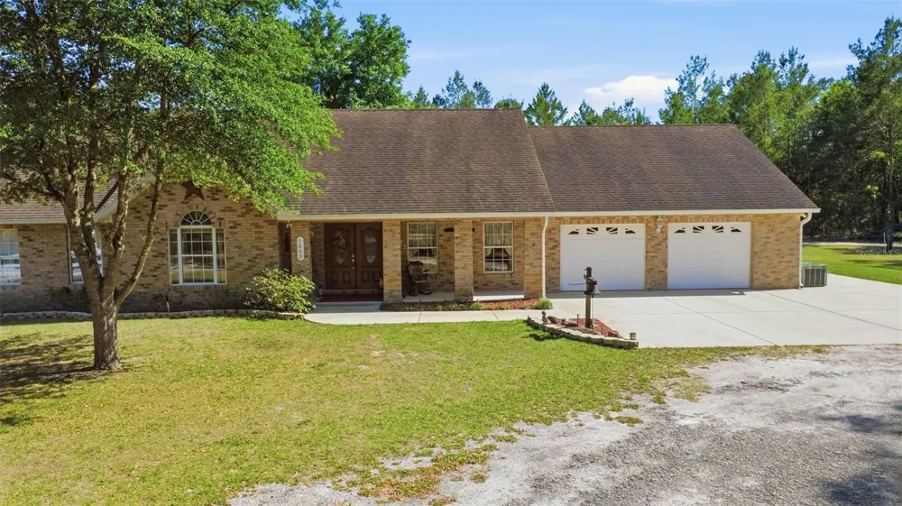 1640 RED DOG ROAD De Leon Springs, FL 32130