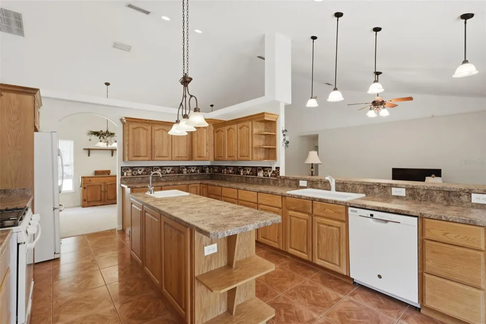 1640 RED DOG ROAD De Leon Springs, FL 32130