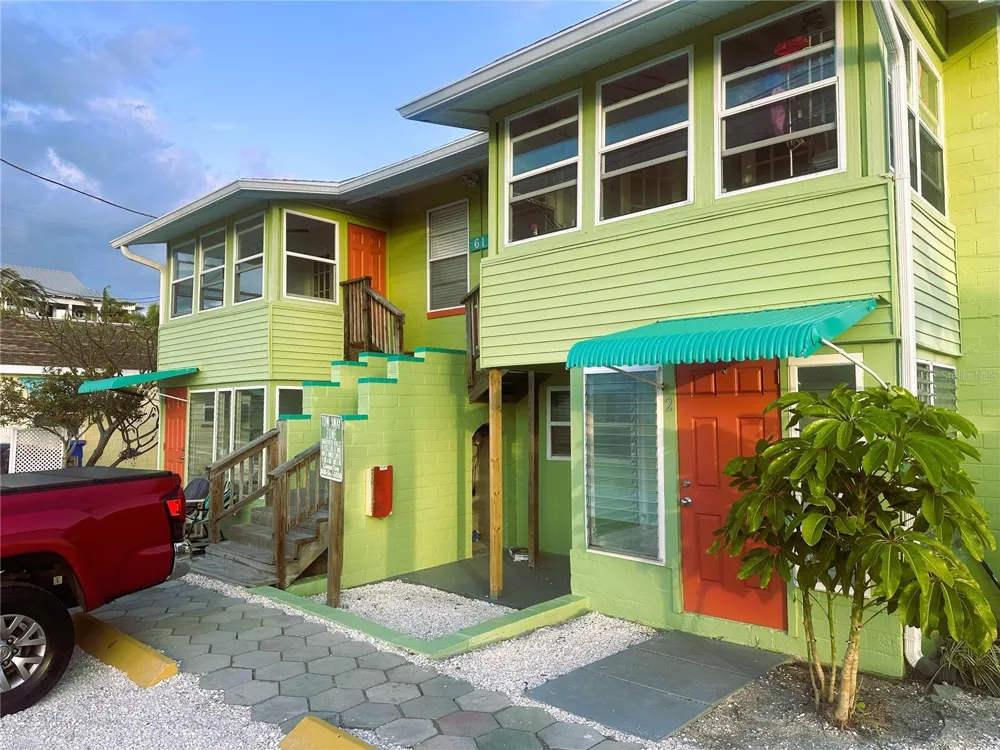 61 81ST AVENUE #2 Treasure Island, FL 33706