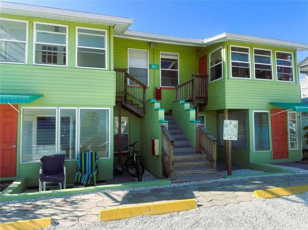 61 81ST AVENUE #2 Treasure Island, FL 33706