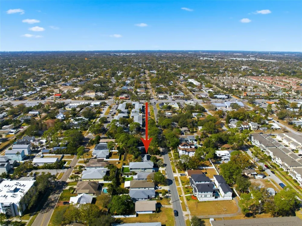 208 48TH AVENUE St Petersburg, FL 33703