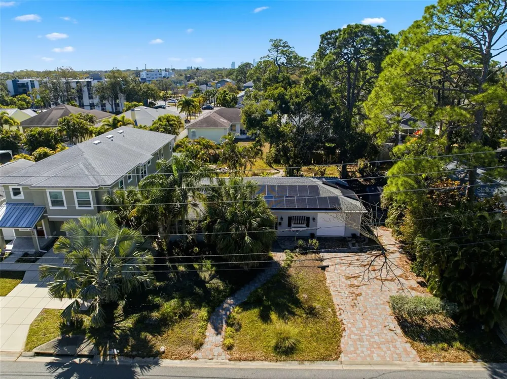 208 48TH AVENUE St Petersburg, FL 33703