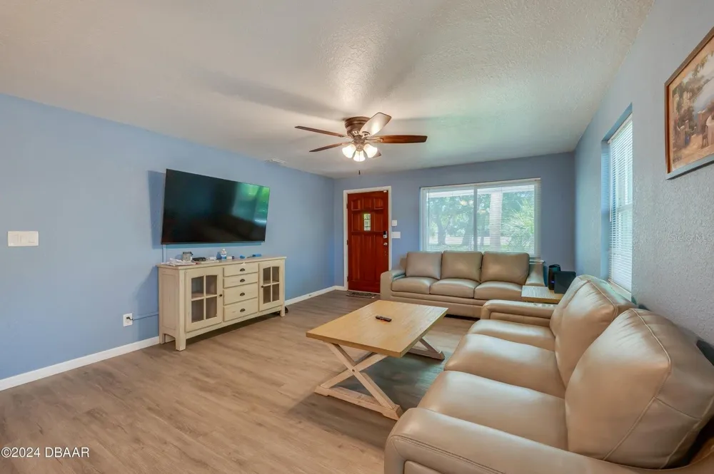 112 CENTER STREET Daytona Beach, FL 32117