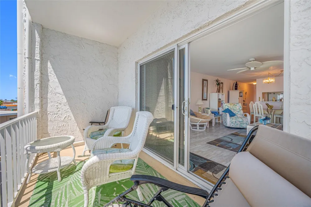 285 107TH AVENUE #306 Treasure Island, FL 33706