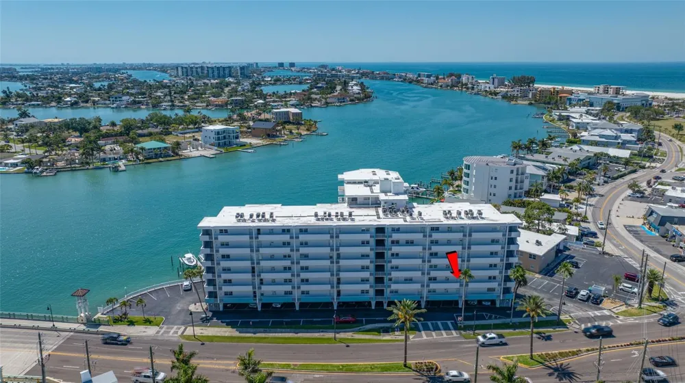 285 107TH AVENUE #306 Treasure Island, FL 33706