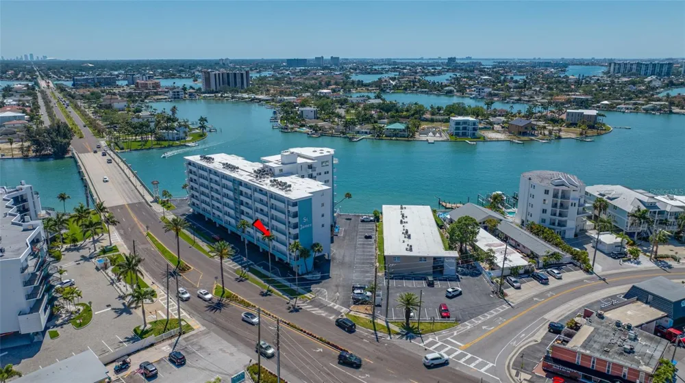 285 107TH AVENUE #306 Treasure Island, FL 33706