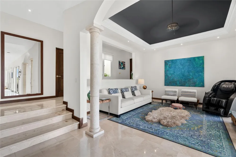 9 SHELL CASTLE Humacao, PR 00791