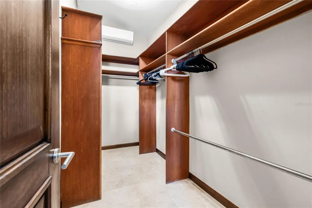 9 SHELL CASTLE Humacao, PR 00791