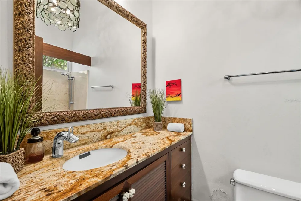9 SHELL CASTLE Humacao, PR 00791