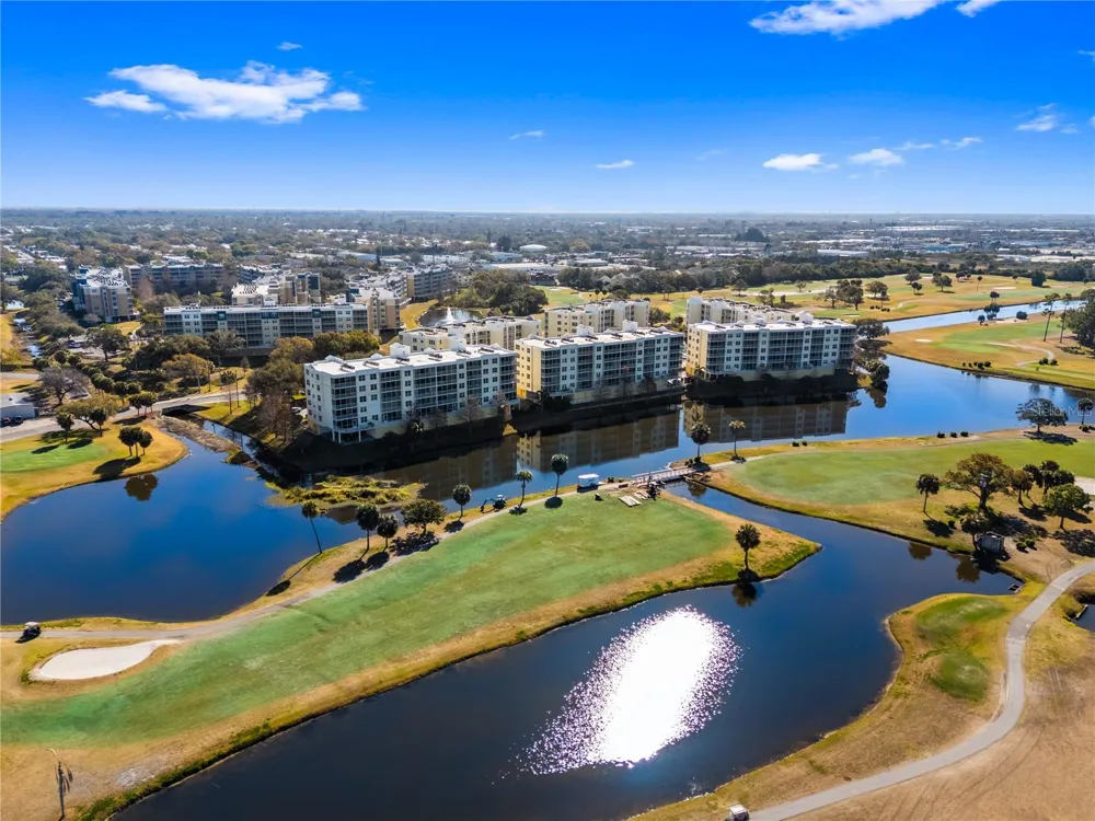 1200 COUNTRY CLUB DRIVE #1206 Largo, FL 33771
