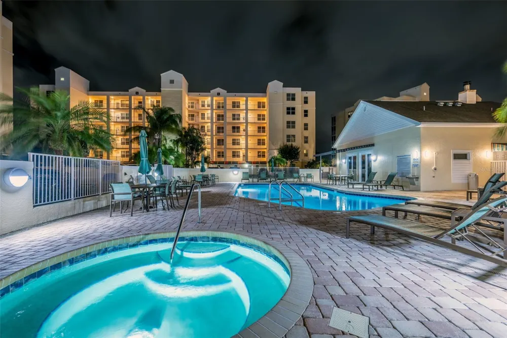 1200 COUNTRY CLUB DRIVE #1206 Largo, FL 33771